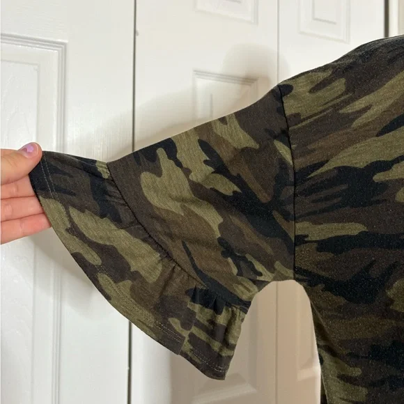 Miss Me Camouflage Short Sleeve Tee - Picture 4 of 6